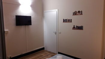 Check-inn Centro 3* Genua